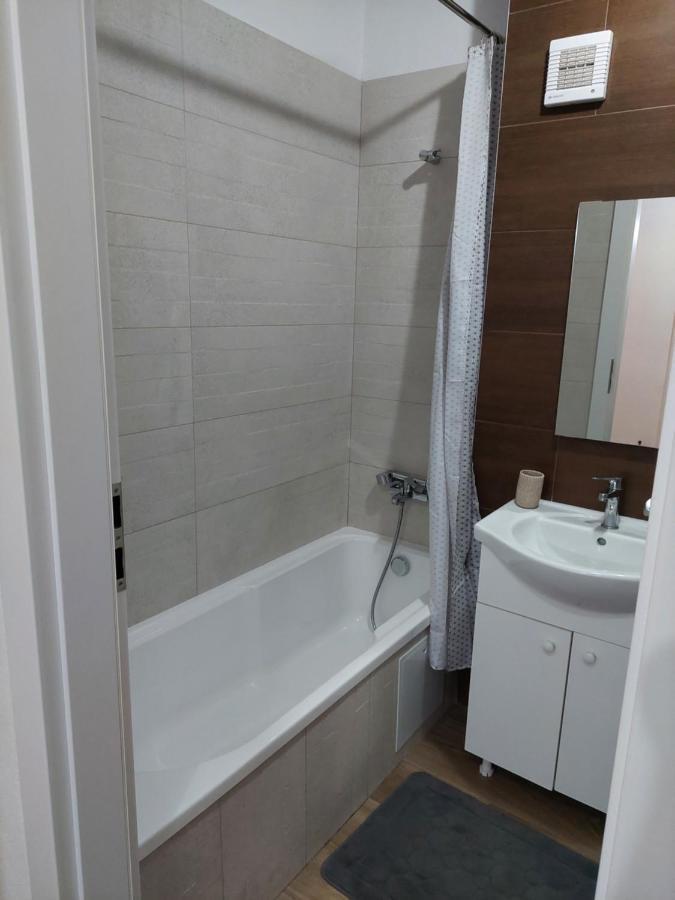 Apartament Ambrus ซิวิโชอารา ภายนอก รูปภาพ