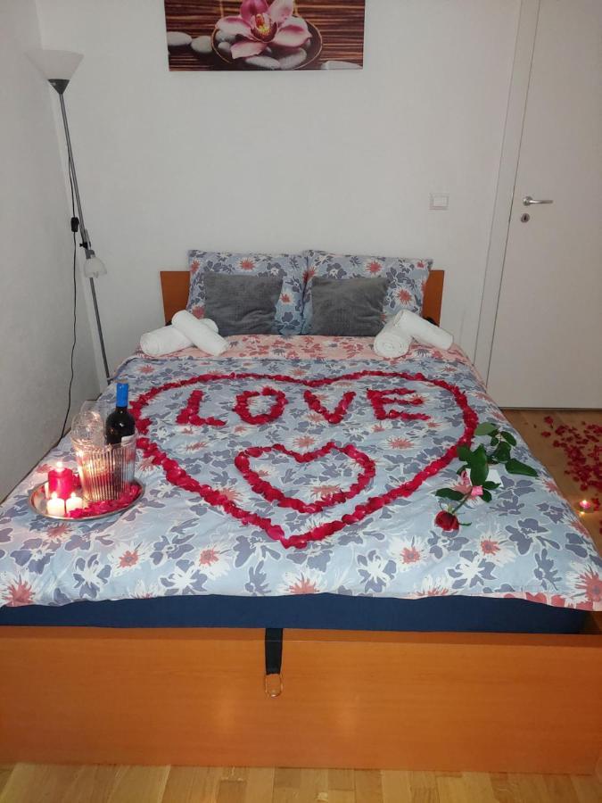 Apartament Ambrus ซิวิโชอารา ภายนอก รูปภาพ